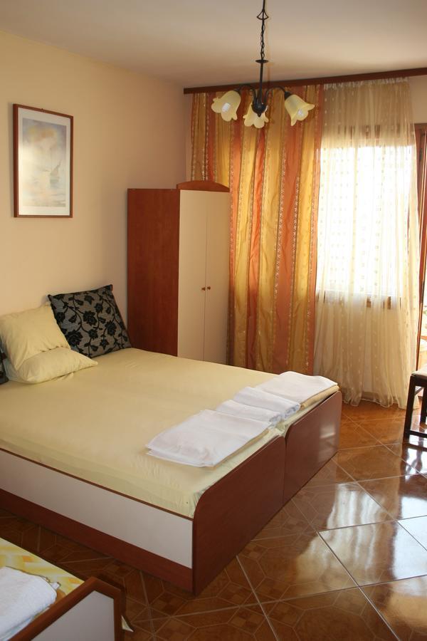 Homestay Kostadinov Поморие Екстериор снимка